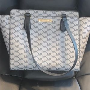 Used Authentic Michael Kors purse